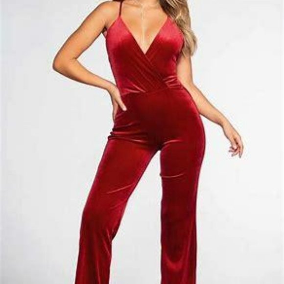 If By The Sea Red Velvet Jumpsuit Large - Picture 1 of 17